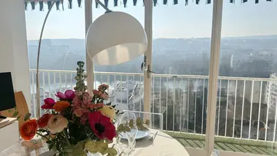 Balcon ou terrasse dans l'établissement EIFFEL TOWER SEINE RIVER VIEW PARIS 88 square meters
