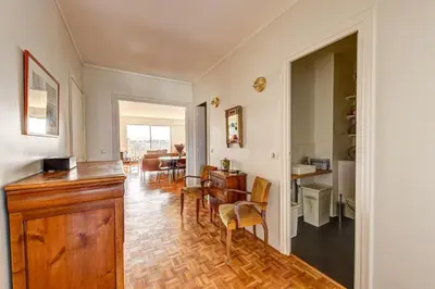 Coin salon dans l'établissement Comfort, bright and view Eiffel Tower - Levallois