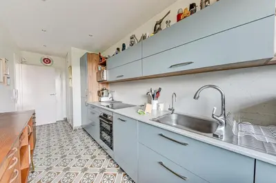 Cuisine ou kitchenette dans l'établissement Comfort, bright and view Eiffel Tower - Levallois