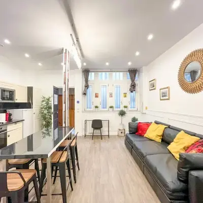 Urban Flat 101 - Maire