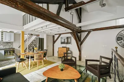 Cuisine ou kitchenette dans l'établissement Authentic apartment - 1BR 6P - Centre de Paris
