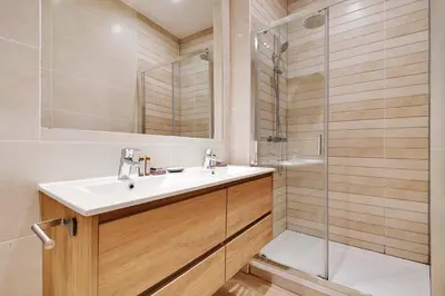 Salle de bains dans l'établissement Wonderful apartment - 2BR 8P - Aligre