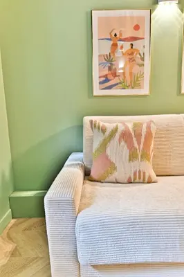 Coin salon dans l'établissement Maisonette 5 minutes from Paris - Levallois - II
