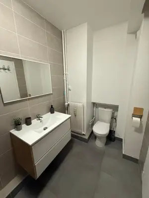 Salle de bains dans l'établissement Studio moderne à paris