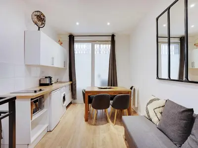 Cuisine ou kitchenette dans l'établissement Beautiful Apartment - 6P-Auteuil Saint Cloud