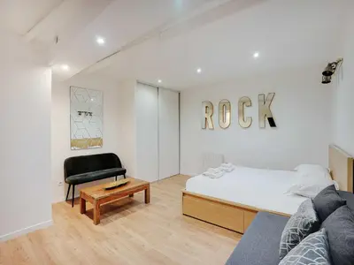 Coin salon dans l'établissement Beautiful Apartment - 6P-Auteuil Saint Cloud