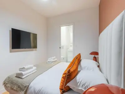 Un ou plusieurs lits dans un hébergement de l'établissement Magnificent apartment - 4BR 10P - Arc de Triomphe