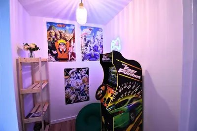 Salle de jeux dans l'établissement Aur'Coloré Paris