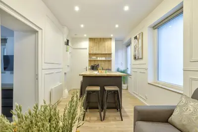 Cuisine ou kitchenette dans l'établissement GuestReady - Charming Parisian stay in Salpêtrière