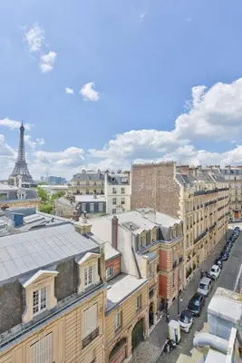 Vue générale sur Paris ou vue de la ville depuis l'appartement