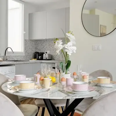 La Plume Suite A Haven of Peace in Montorgueil