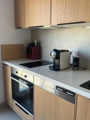 Cuisine ou kitchenette dans l'établissement Cozy Flat in Saint Ouen