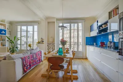 Cuisine ou kitchenette dans l'établissement Paris Les Amandiers Residence