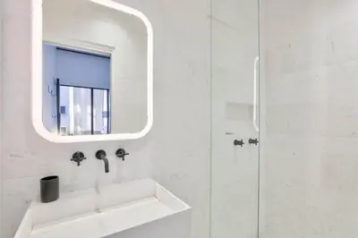 Salle de bains dans l'établissement Superb 1BR Flat 10 min from Bon Marché Rive Gauche