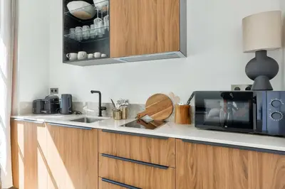 Cuisine ou kitchenette dans l'établissement Superb 1BR Flat 10 min from Bon Marché Rive Gauche