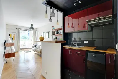 Cuisine ou kitchenette dans l'établissement Appartement proche hôpital américain