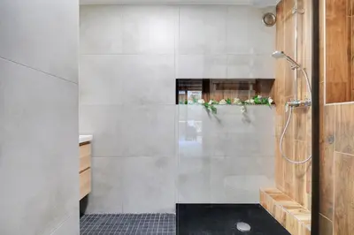 Salle de bains dans l'établissement Appartement proche hôpital américain
