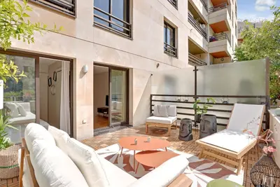 Coin salon dans l'établissement Appartement proche hôpital américain