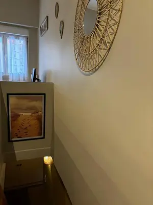 Télévision ou salle de divertissement dans l'établissement Montmartre Shelter