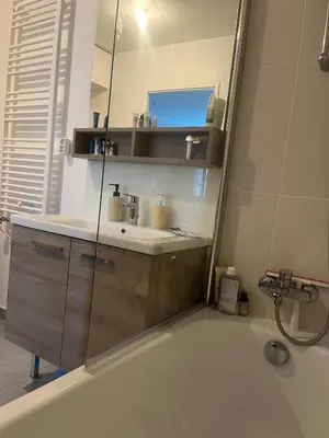 Salle de bains dans l'établissement New cozy studio near Roland Garros and Parc des Princes