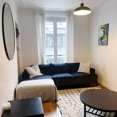 Stylish and bright apartment 35m2 Paris 11ème