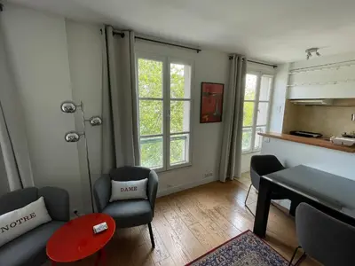 Coin salon dans l'établissement Le Notre Dame