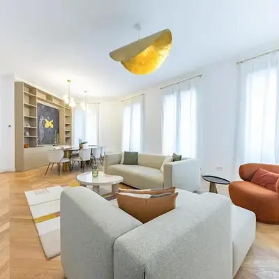 Luxury Rivoli 4 Bed 3