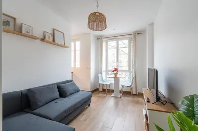 Télévision ou salle de divertissement dans l'établissement Le Michelet - Studio - Proche Paris