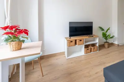 Télévision ou salle de divertissement dans l'établissement Le Michelet - Studio - Proche Paris