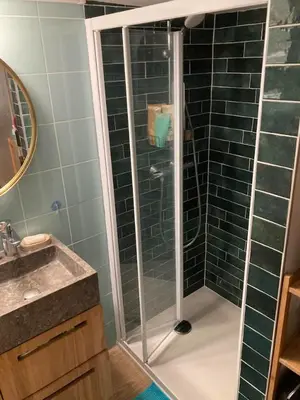Salle de bains dans l'établissement Duplex de charme au cœur du 2ème