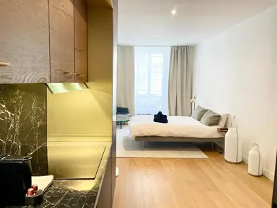 Un ou plusieurs lits dans un hébergement de l'établissement Saint-Germain Prestige - Luxury Parisian Hideaway