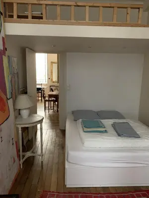 Un ou plusieurs lits dans un hébergement de l'établissement Eiffel Tower - Quiet, charming apartment - 2 prs