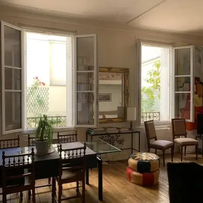 Eiffel Tower - Quiet