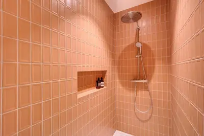 Salle de bains dans l'établissement Prestige Marais XL