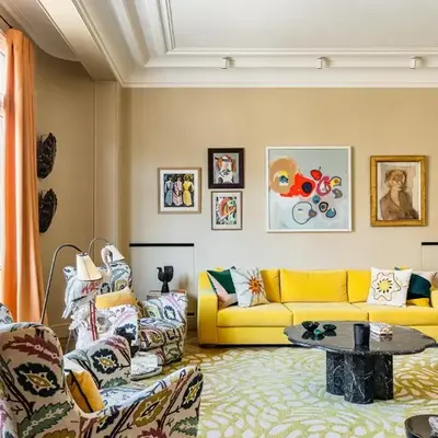 170m air conditioned decor apartment