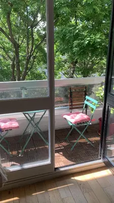 Balcon ou terrasse dans l'établissement Sunny escape in Belleville