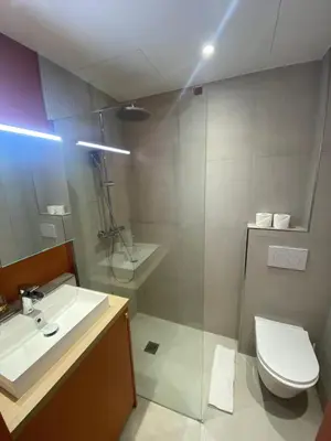 Salle de bains dans l'établissement Appartement PARIS avec Parking