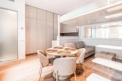 Coin salon dans l'établissement Elegant Luxury Studio Paris 1st
