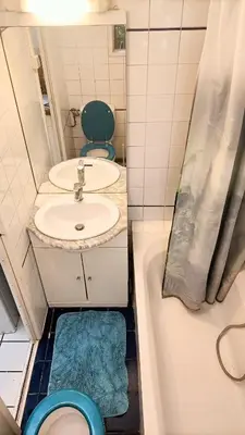 Salle de bains dans l'établissement 2 comfortable rooms Paris 5th arrondissement