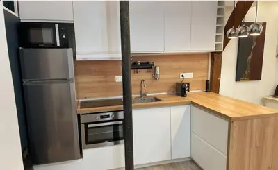 Cuisine ou kitchenette dans l'établissement Apartment on Rue Morvan