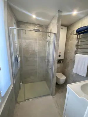 Salle de bains dans l'établissement 2 pièces lumineux à deux pas de la Tour Eiffel