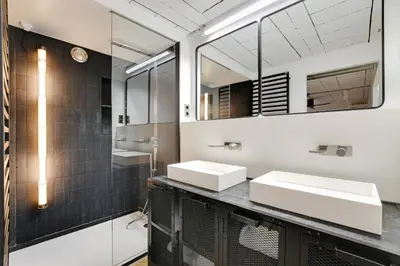 Salle de bains dans l'établissement Duplex Loft Montmartre -18th
