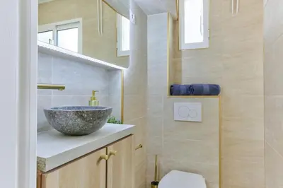 Salle de bains dans l'établissement Charmant Appartement Sacrée Coeur Montmartre