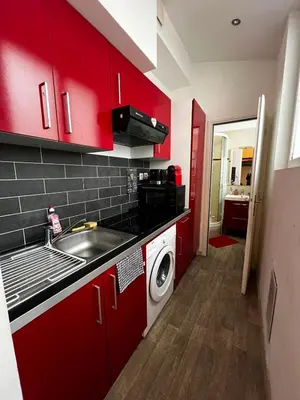 Cuisine ou kitchenette dans l'établissement Studio cosy proche Père-Lachaise