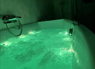 Plan de l'établissement Netflix & sky jacuzzi