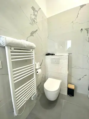 Salle de bains dans l'établissement Studio Aboukir 2