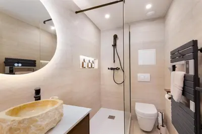 Salle de bains dans l'établissement CozyStay - Luxury 1BR Champs Elysées