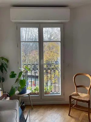 Coin salon dans l'établissement Spacious and bright apartment - Canal St-Martin