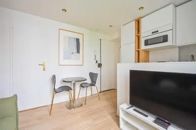 Cuisine ou kitchenette dans l'établissement Cosy Nest - 2P - The 16th arrondissement