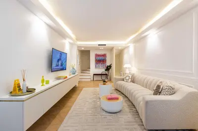 Télévision ou salle de divertissement dans l'établissement Chic house - 3BR 8P - Ternes Arc de Triomphe